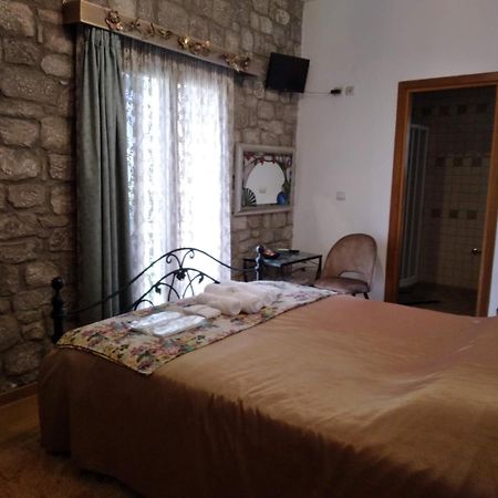 Ferienwohnung Xenios Petritis Levádeia Exterior foto