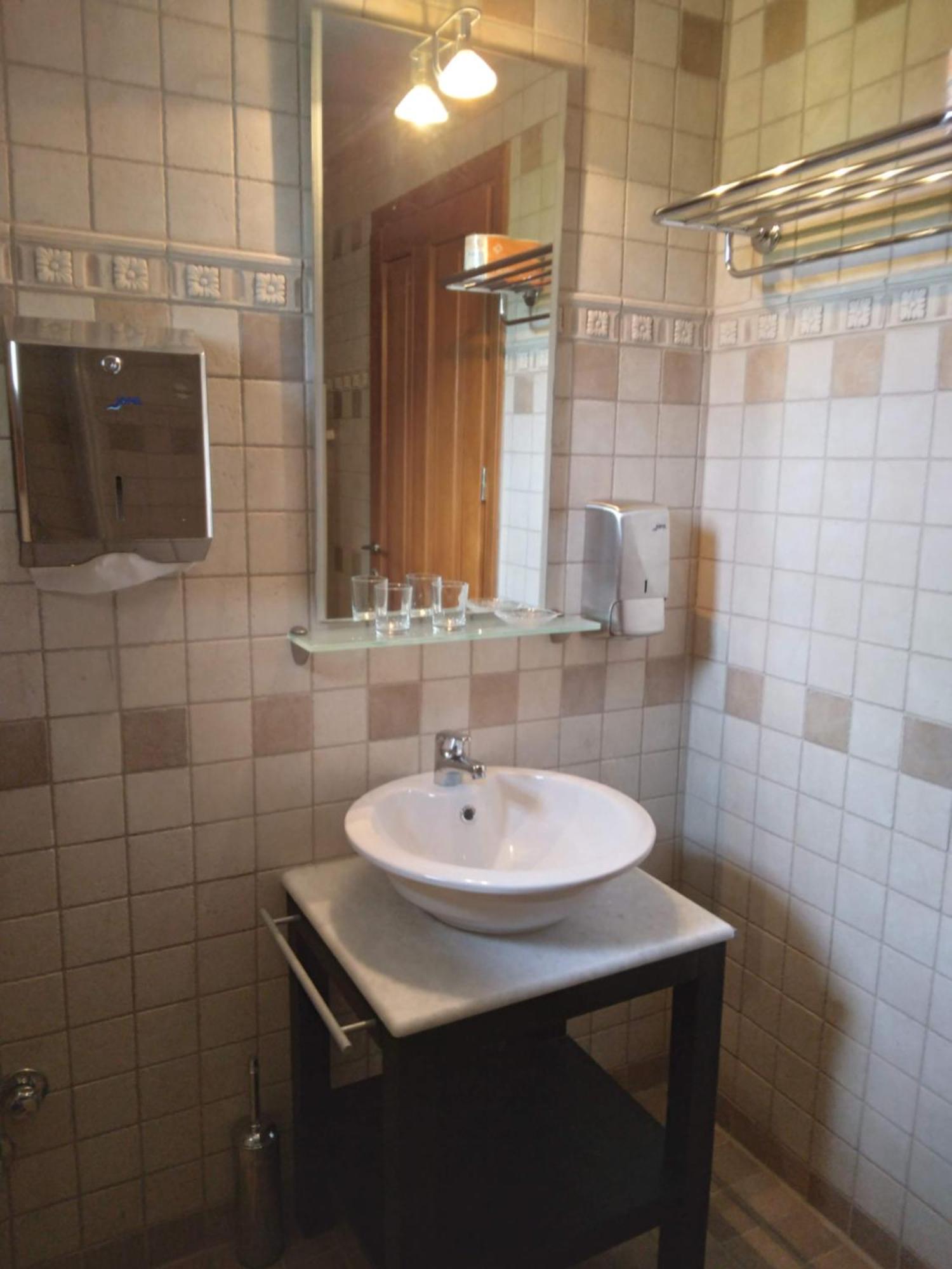 Ferienwohnung Xenios Petritis Levádeia Exterior foto